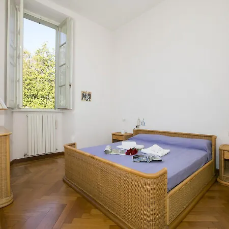 דירה Bertoni Apt. 06 *