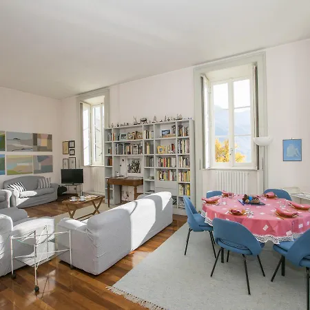 Bertoni Apt. 06 דירה *